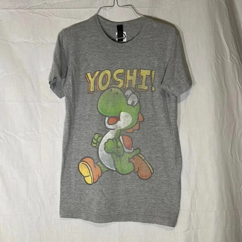 men’s grey official Nintendo Yoshi turtle tshirt size small